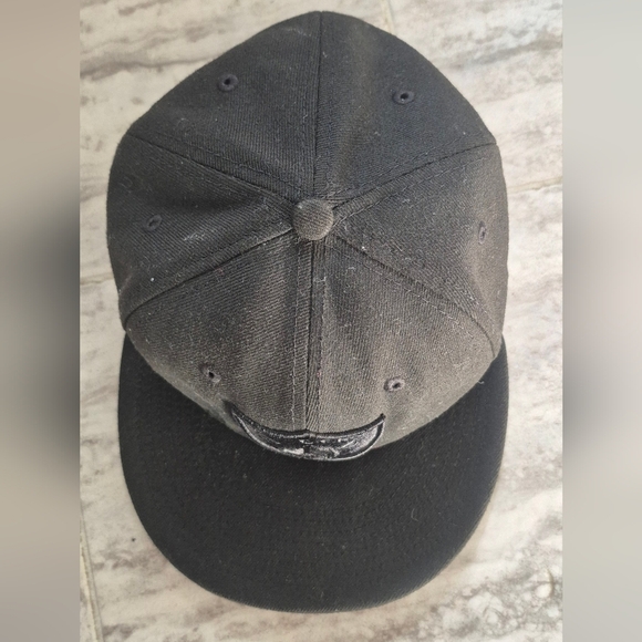 New Era Black Raiders Hat - Picture 2 of 7